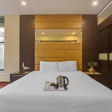 Oyo Townhouse 707 Grand Krishna 호텔 하이데라바드 외부 사진