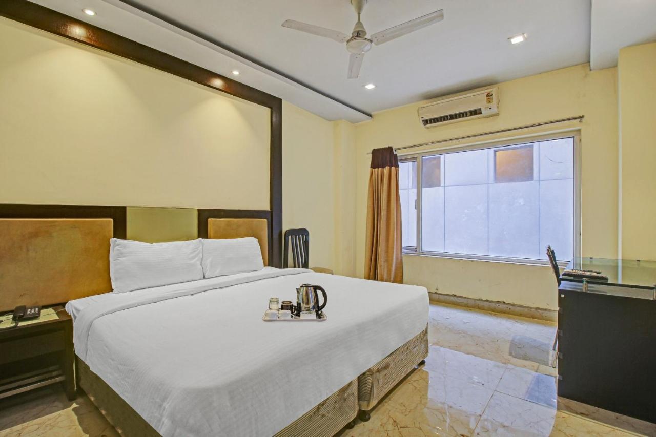 Oyo Townhouse 707 Grand Krishna 호텔 하이데라바드 외부 사진