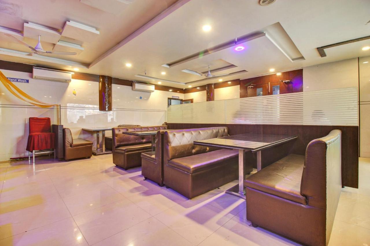 Oyo Townhouse 707 Grand Krishna 호텔 하이데라바드 외부 사진