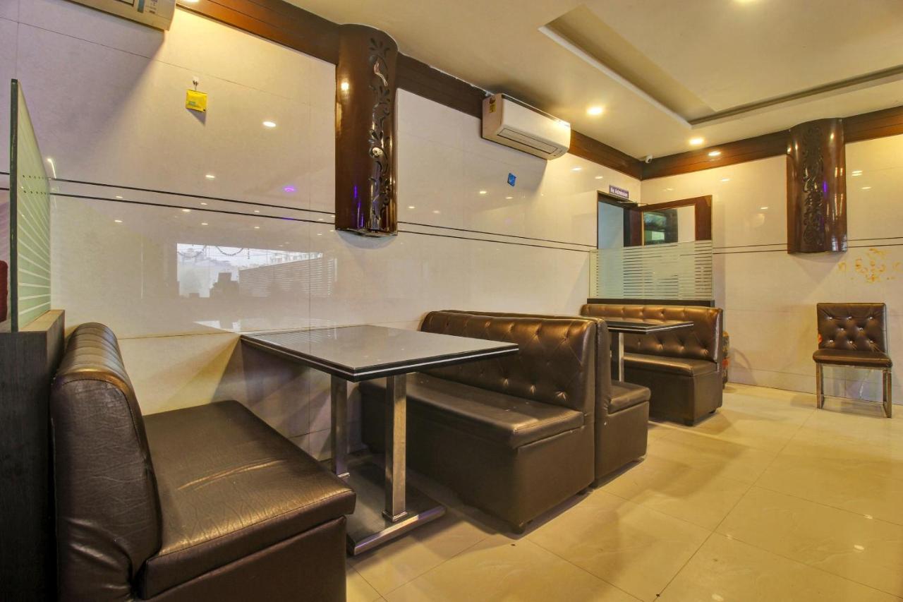 Oyo Townhouse 707 Grand Krishna 호텔 하이데라바드 외부 사진