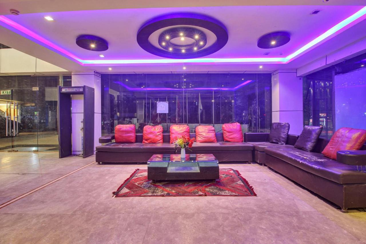 Oyo Townhouse 707 Grand Krishna 호텔 하이데라바드 외부 사진
