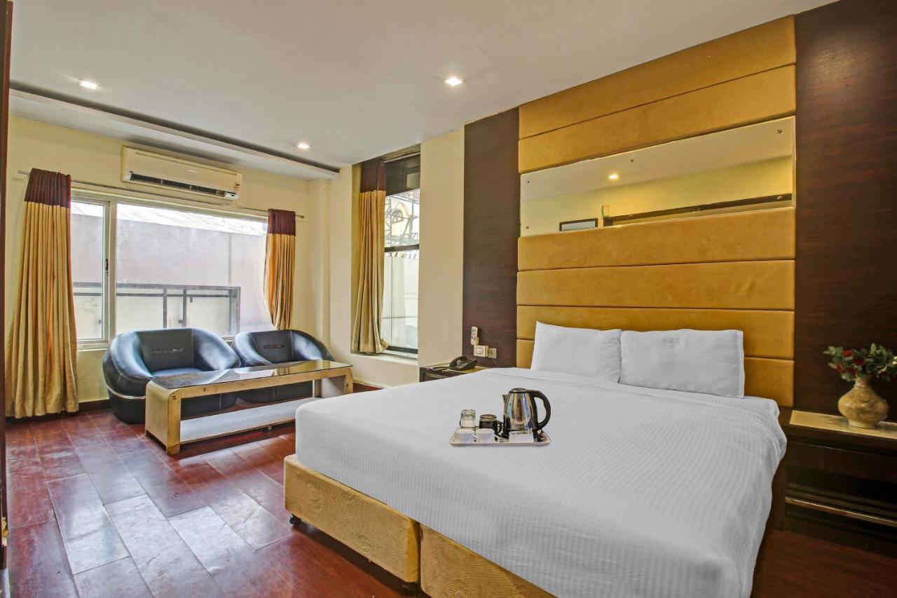 Oyo Townhouse 707 Grand Krishna 호텔 하이데라바드 외부 사진