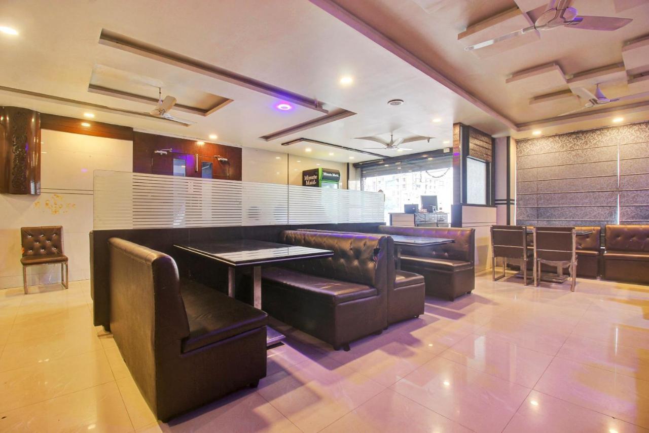 Oyo Townhouse 707 Grand Krishna 호텔 하이데라바드 외부 사진